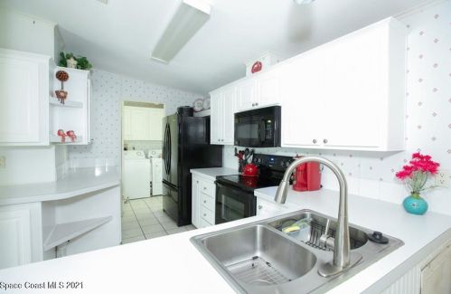 949 Wren Cir, Sebastian FL  32976-7508 exterior