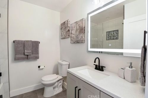 295 Poppyfields Dr, Altadena CA  91001-4837 exterior