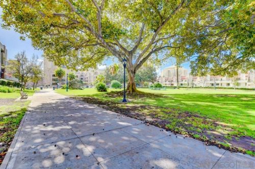 750 State St, San Diego CA  92101-6031 exterior