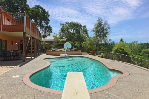 11331 Scarlet Oak Dr, Valley Home CA  95361-9542 exterior