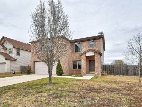 321 Mistletoe Ln, Uhland, TX 78640-5547