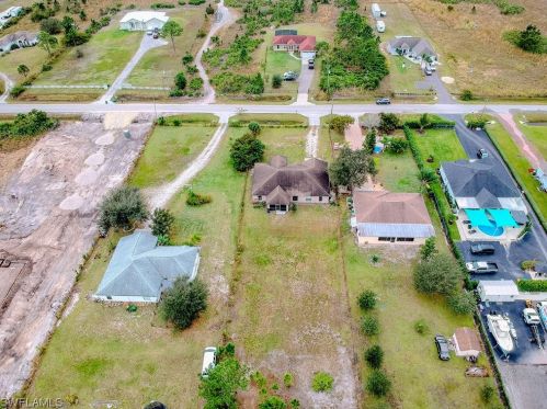 4085 60th Ave, Naples FL  34120-2663 exterior