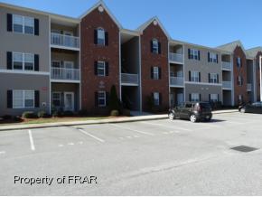 616 Marshtree Ln, Fayetteville NC 28314-5552 exterior