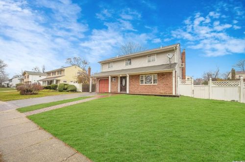 159 Root Ave, Central Islip NY  11722-2842 exterior