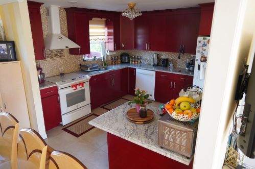 665 Windmill Ave, Babylon, NY 11704-4441