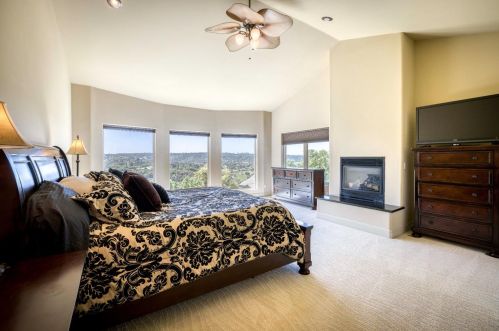 951 Crystal Oak Pl, Newcastle CA  95658-9405 exterior