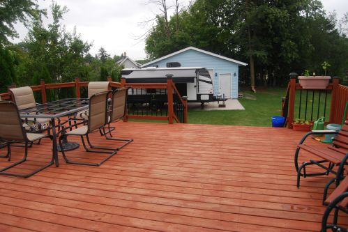 711 Harrison Ct, West Bend WI  53090-1800 exterior