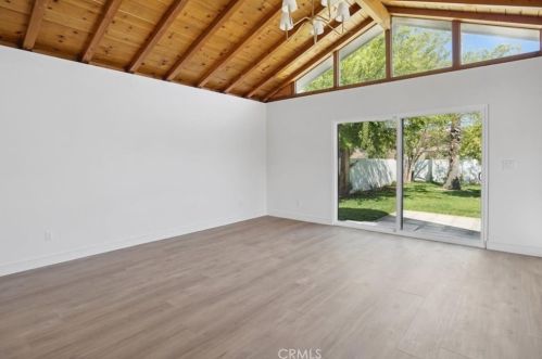 8042 Irvine Ave, North Hollywood CA  91605-1646 exterior