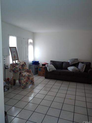 7610 Keltonview Dr, Pico Rivera, CA 90660-4410