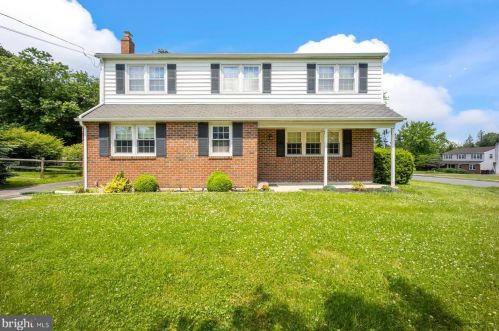 637 Manchester Rd, Norristown, PA 19403-4156