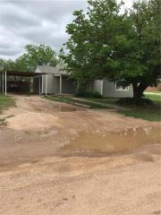 115 Avenue G, Hamlin, TX 79520-3507