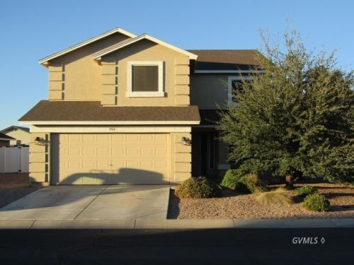 1566 Hobble Creek Dr, Safford, AZ 85546-2177