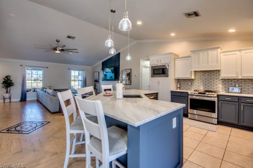 2505 20th Ave, Cape Coral FL  33904-3226 exterior