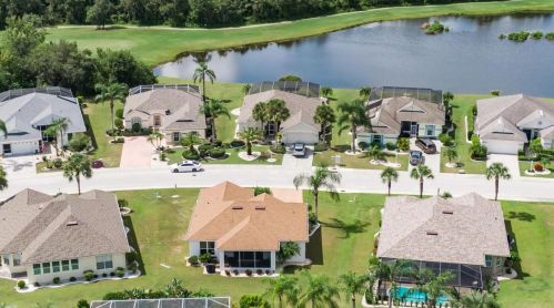 2217 Preservation Green Ct, Ruskin FL  33573-4418 exterior