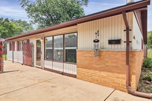 6348 New Jersey Ave, Hammond, IN 46323-1259