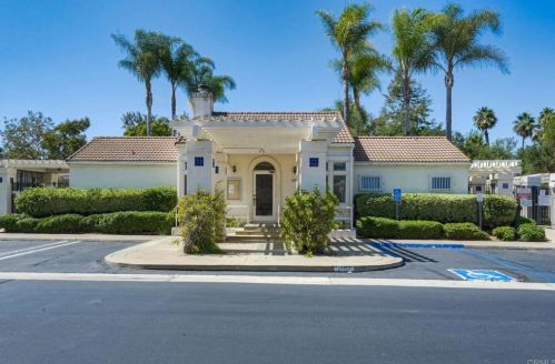 2169 Fiori Dr, Vista CA  92084-7737 exterior