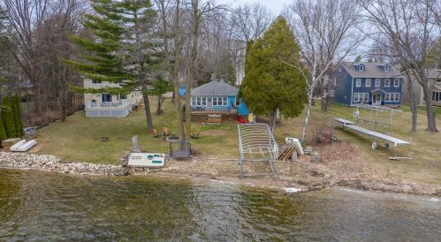 5108 Wickert Dr, West Bend WI  53095-9235 exterior