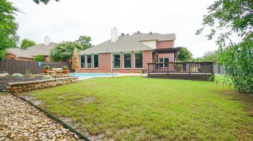 2506 Great Bear Ln, Denton TX  76210-2909 exterior