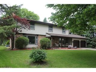 3649 Quaker Ln, Minneapolis, MN 55441-1685