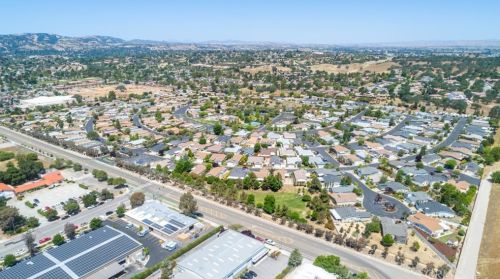 1328 Teal Ave, Lake Nacimiento CA  93446-4014 exterior