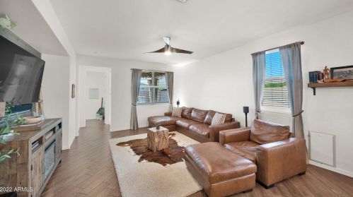 33812 30 Dr, Phoenix AZ exterior