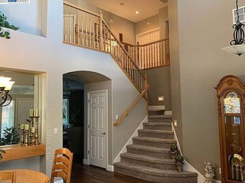 6521 Young Oak Ct, Citrus Heights CA  95662-6007 exterior