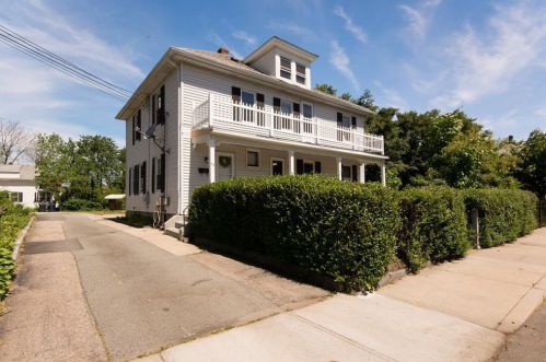 61 Baker St, Warwick, RI 02886-0710