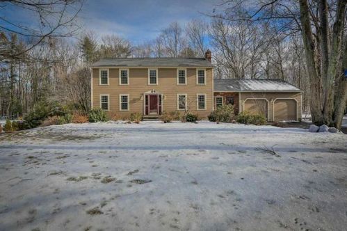 32 Chappy Ln, Salem, NH 03079-1360