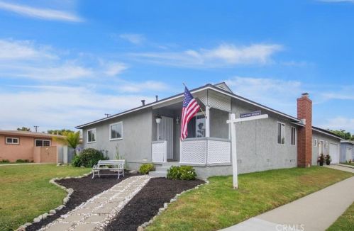 2200 Farolito Ave, Long Beach, CA 90815-2323
