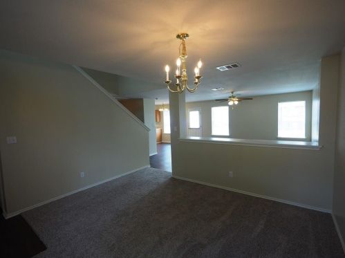 304 Meadow Park Dr, Georgetown TX  78626-6363 exterior