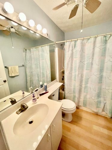 676 Malayan Ct, Fort Pierce FL  34982-3938 exterior