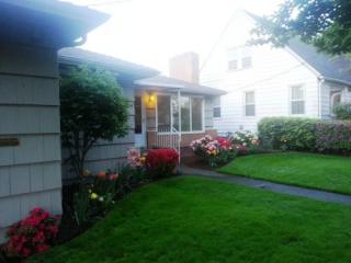 1175 Donna Ave, Salem, OR 97301-7253