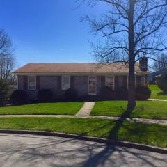 3288 Glacier Cir, Lexington, KY 40517-3813