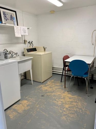 1900 58th Ave, Saint Petersburg FL  33714-1120 exterior