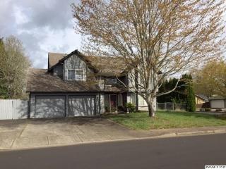 525 Fall Creek Dr, Salem, OR 97303-5692