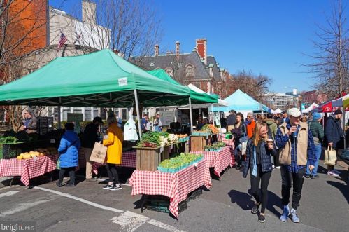 1320 10th St, Washington DC  20001-4216 exterior