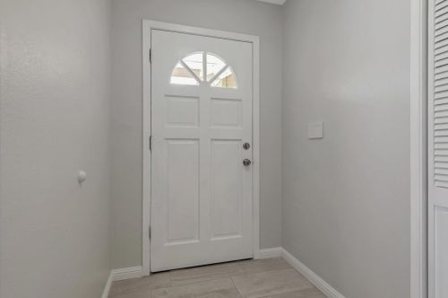 957 Lorne Way, Sunnyvale CA 94087-4916 exterior