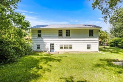 16 Locust Rd, Cohasset, MA 02025-1941