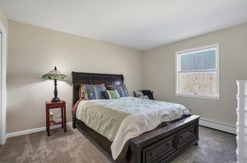 270 Prosperous Valley Rd, Middletown NY  10940-8707 exterior