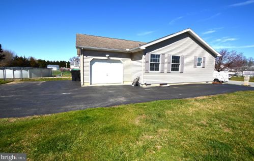 688 Quaker Hl Rd, Magnolia DE  19962-2201 exterior
