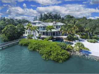 7321 Midnight Pass Rd, Sarasota, FL 34242-2619