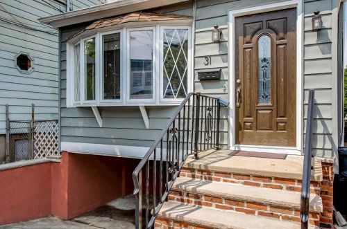 31 41st St, Bayonne NJ  07002-4802 exterior