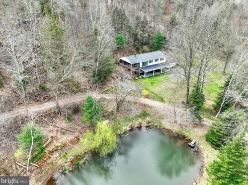 254 Ranch Rd, Schuylkill Haven, PA 17972-8613