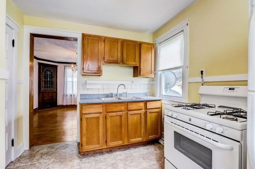 1239 48, Milwaukee WI 53208-2244 exterior