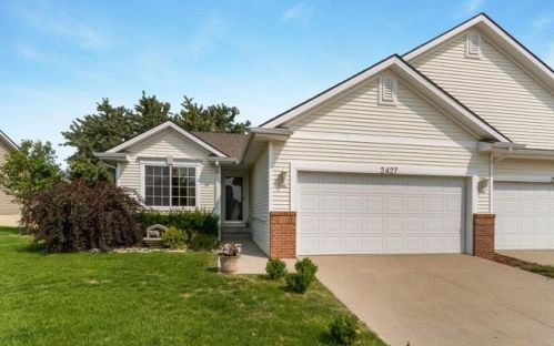2427 Lakeside Dr, Ames, IA 50010-1130