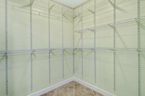 1118 Alaska Ave, Lehigh Acres FL 33971-6460 exterior