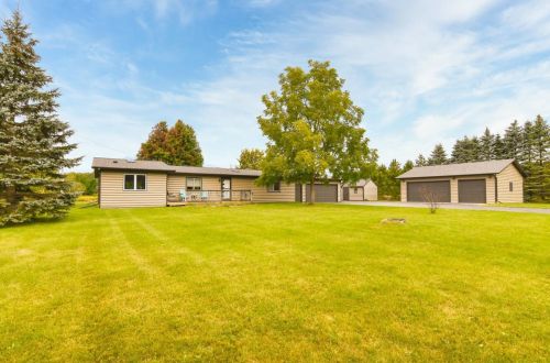 3583 Ridge Rd, Sturgeon Bay, WI 54235-9508