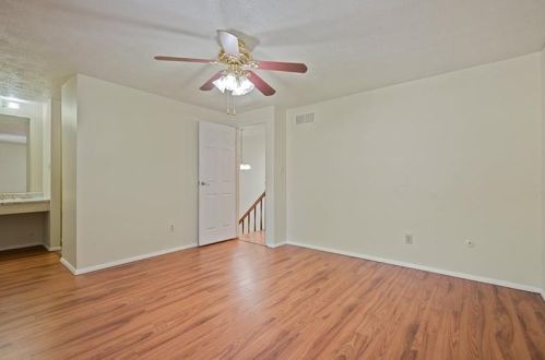 3144 Laurel Ridge Cir, Bridgeville PA  15017-1655 exterior