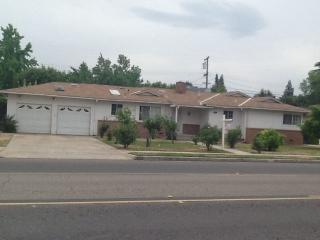 277 Barstow Ave, Fresno, CA 93704-2020