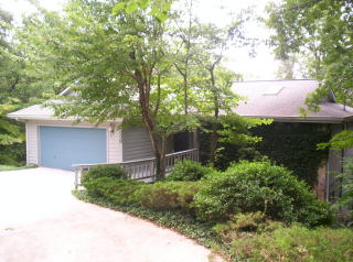 338 Snead Dr, Crossville, TN 38558-8039